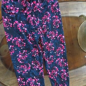 Lularoe Valentines Day Leggings
